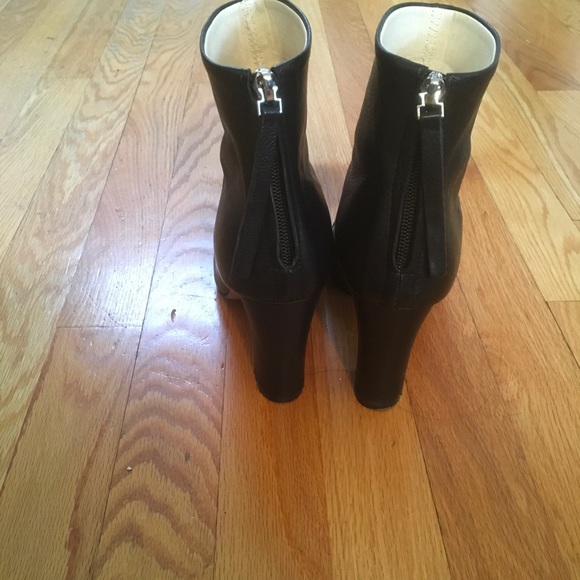 Black short boots - Picture 4 of 6